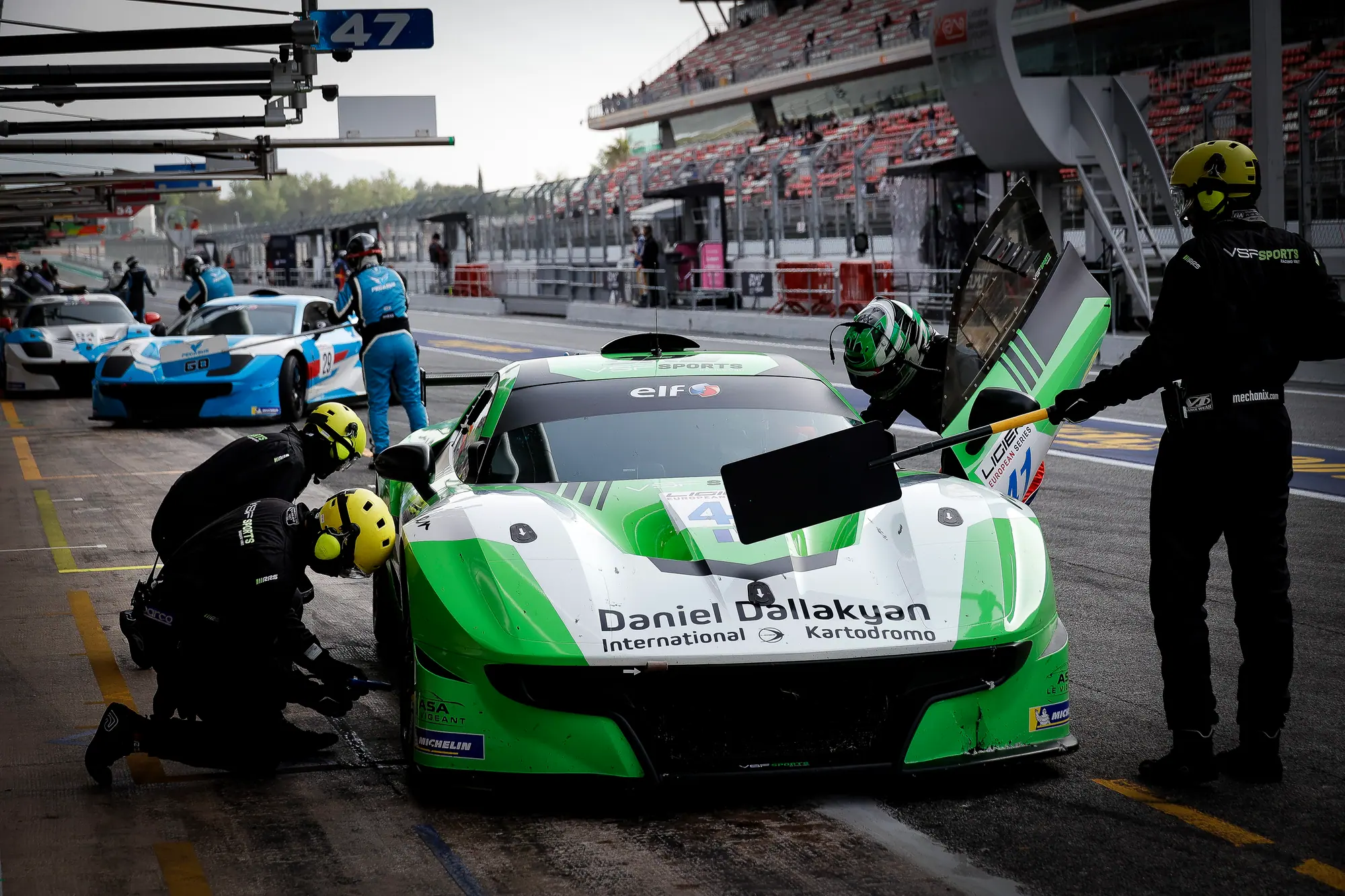 Parada en boxes del Ligier #41